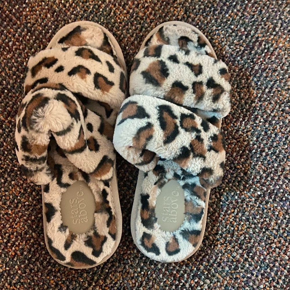 Stars Above Brown and Black Sandals Plush Open Toe